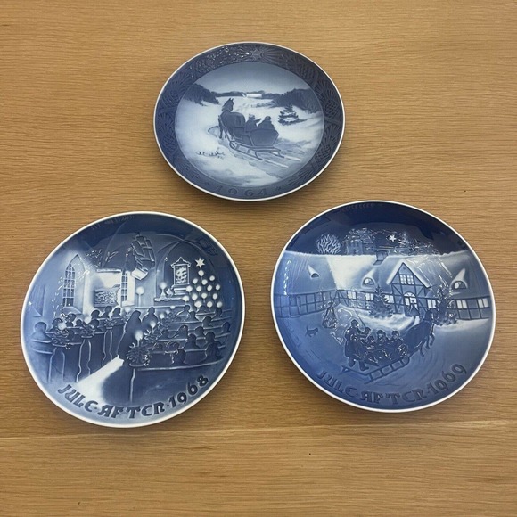 Vintage Decorative Plate Set 3 Blue B&G Juletraeer Hentes Denmark Holiday - Picture 1 of 10